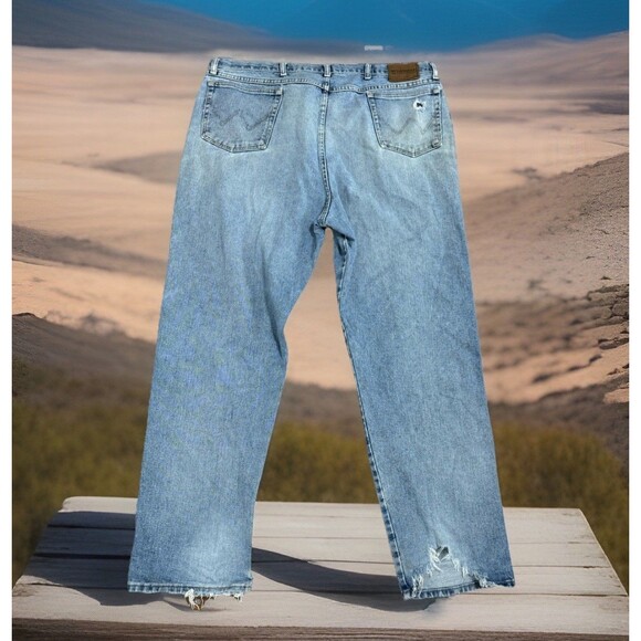 VTG Distressed Wrangler Men 44x32 (42)Denim Jeans Raggedy Ripped Straight Grungy - Picture 5 of 9
